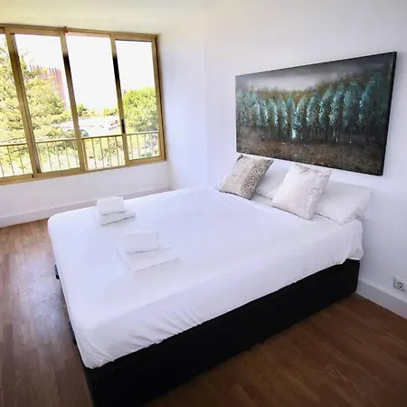 Con Gran Urbanizacion Y Piscina Apartment