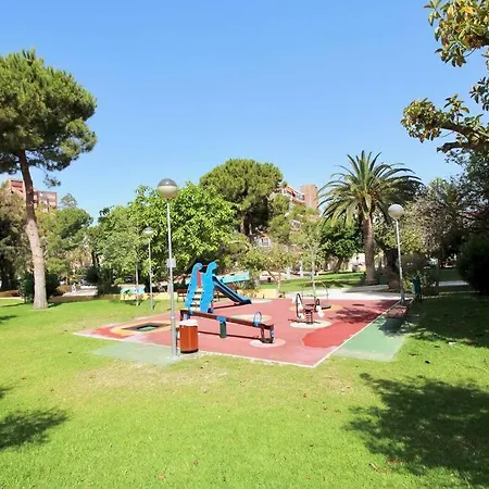 Con Gran Urbanizacion Y Piscina